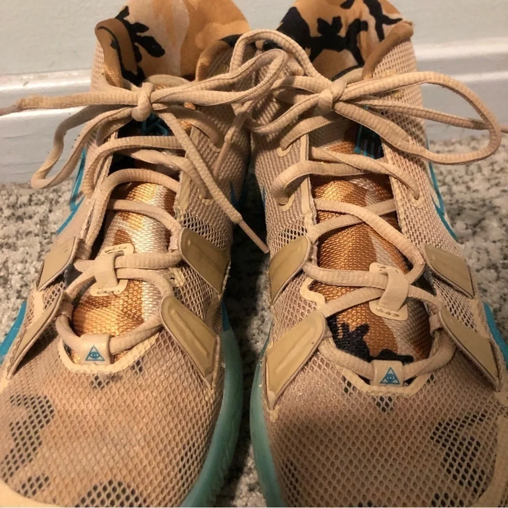 Nike Kyrie 7 Ripple Grade School Blue & Brown Camo Sneakers Size 6 Youth